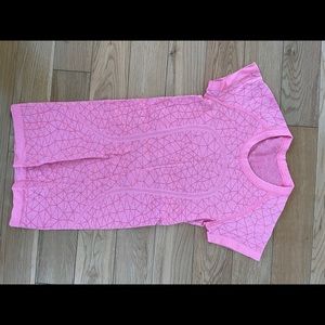 Pink LuLu tshirt
